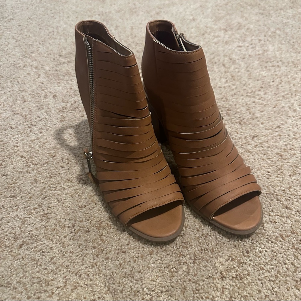 Circus Open-Toe Heel